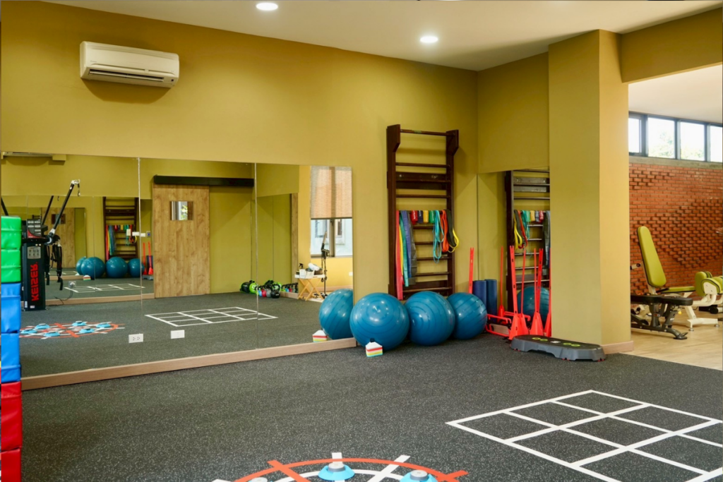 silver skill gym สวนสุขภาพอรุณสหคลินิก