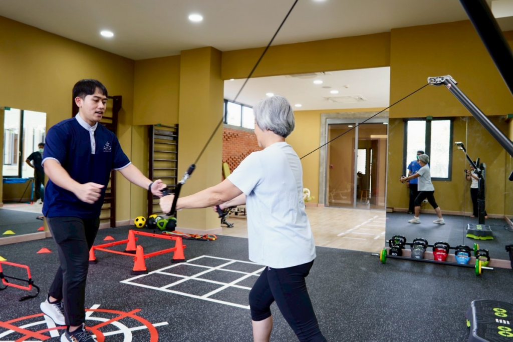 silver skill gym สวนสุขภาพอรุณสหคลินิก